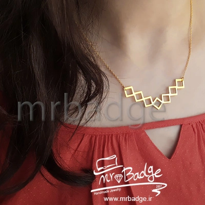 گردنبند زنانه مربع