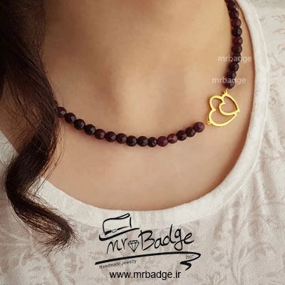 گردنبند زنانه با طرح قلب با سنگ جِید